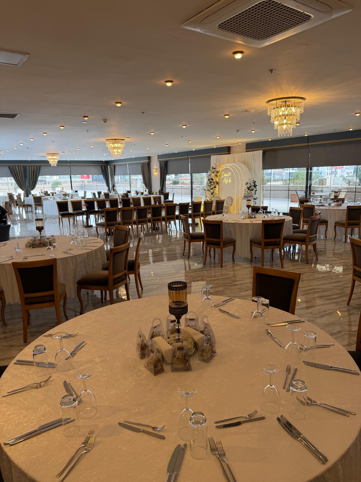 İzmir 600 Kişilik Düğün Mekânı | Kapalı & Teraslı